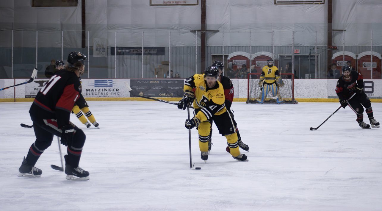 The Bozeman Stingers Senior A team in a game against Fond Du Lac Photo: Bozeman Stingers