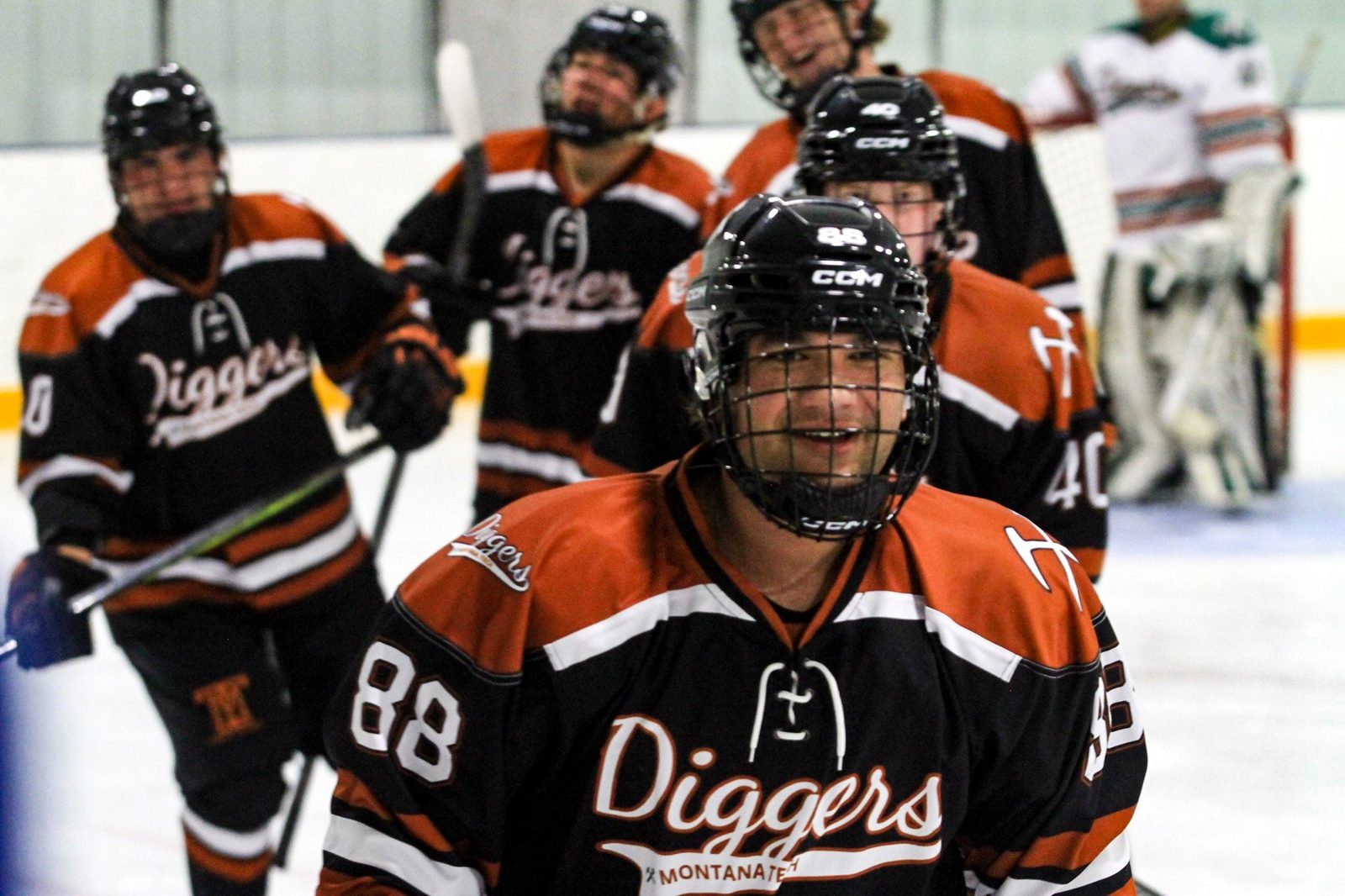  McKay celebrates with teammates after a goal (Bno Photos) 