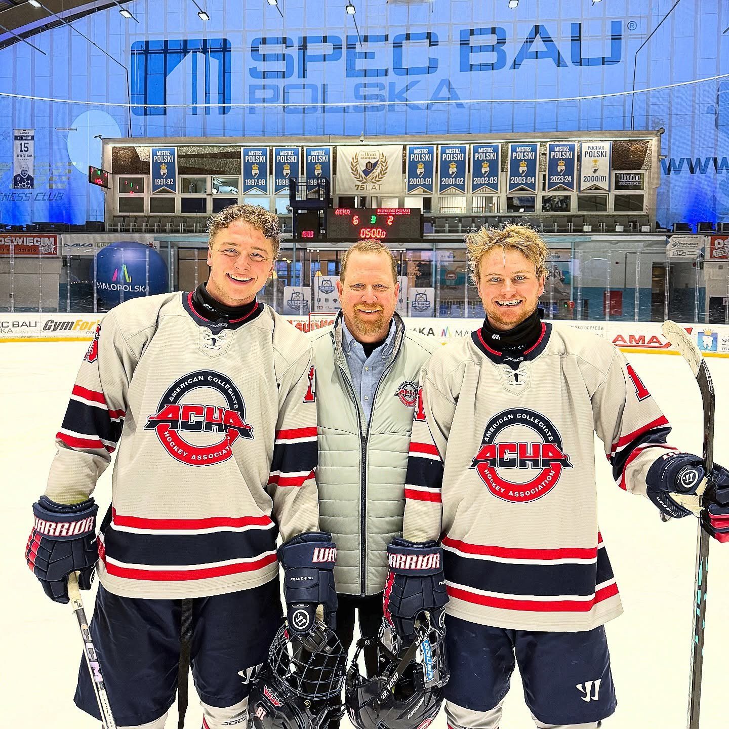 Coach Weaver (Photo: MSU Hockey)