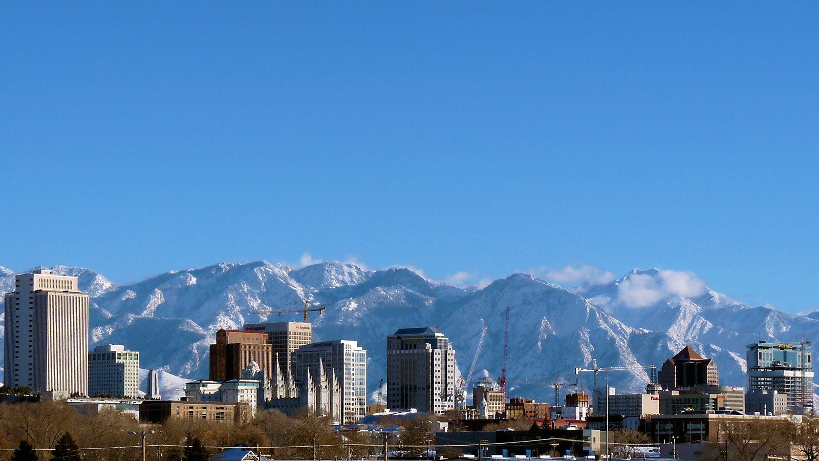  The skyline of Salt Lake City, Utah (Photo:  Skyguy 414  /Wikimedia Commons)  