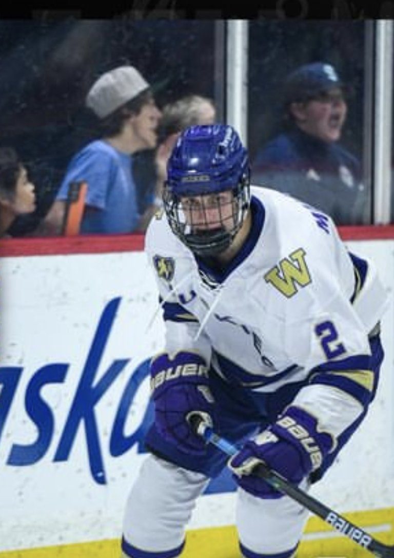  University of Washington Hockey  Photo: Husky Hockey 